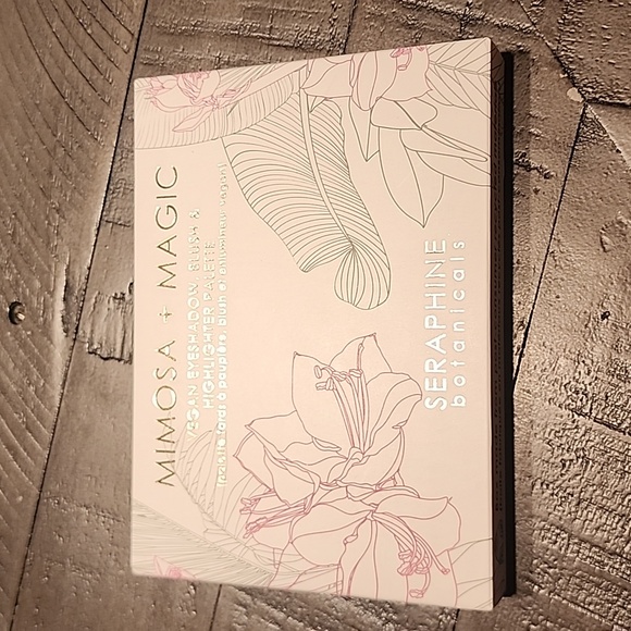 Seraphine Botanicals Mimosa & Magic Vegan Eyeshadow, Blush & Highlighter Palette - Picture 3 of 5